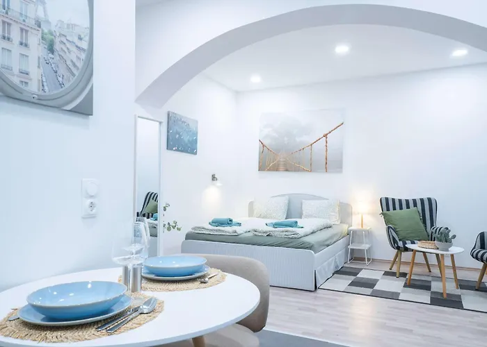Luna Verde Loft P43